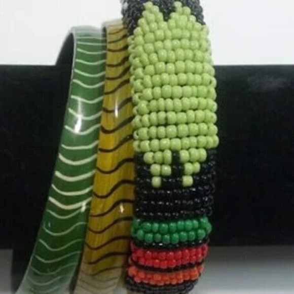 BUNDLE: African Patterned Beaded Painted Bangle Bracelet Trios (Multiple Colors) - Picture 6 of 12